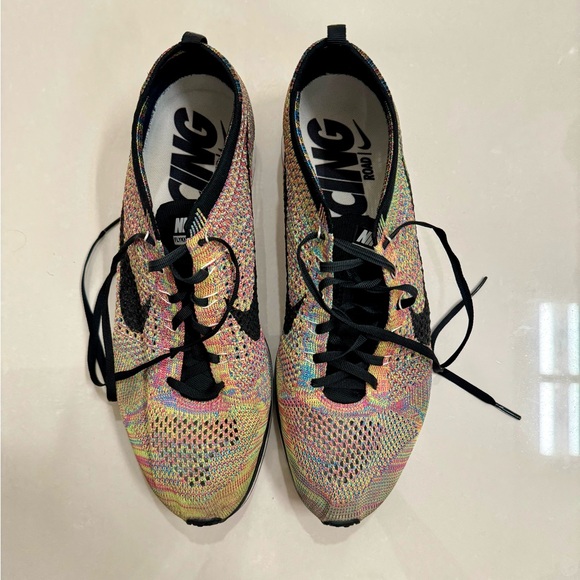 2016 EUC Nike Flyknit Racer Multicolor Size 12 - Picture 2 of 7
